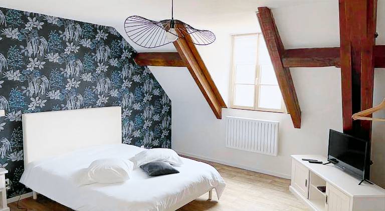 Chambre d hotes dans un domaine au calme proche du Pal in Moulins