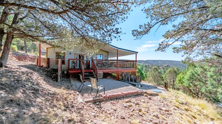 Raindance Retreat Hot Tub and Views — photo 3