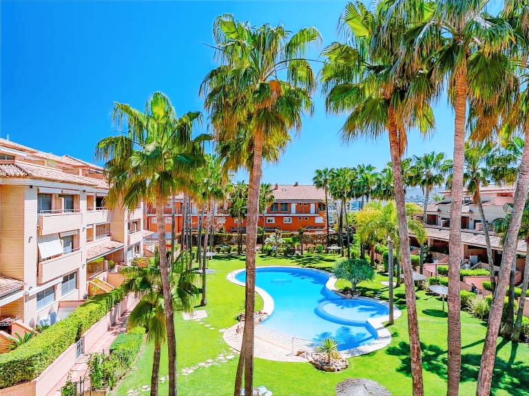 Ferienwohnung mit Pool in Bahía de Jávea, Costa Blanca f&uuml;r max. 4 Personen