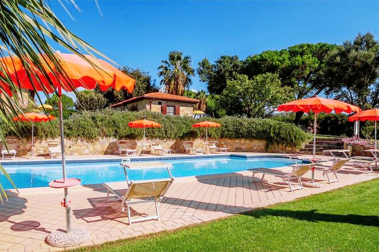 Apartment 'Farfalla' with Shared Pool, Wi-Fi and Air Conditioning — photo 3