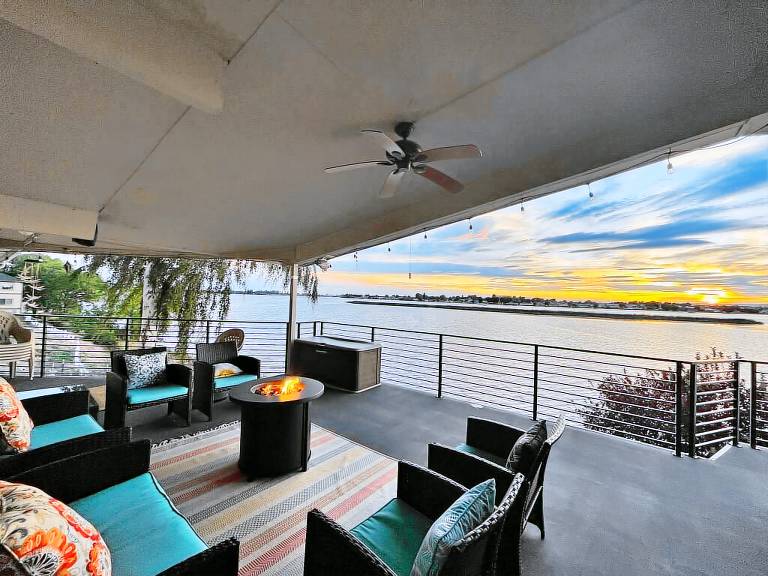 House  Moses Lake