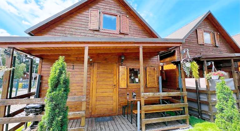 Vacation home with patio, barbeque & yard in Miedzyzdroje