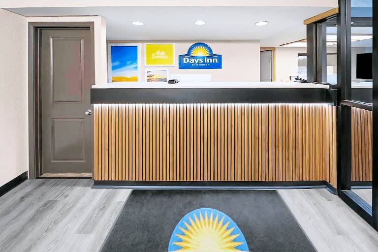 Days Inn by Wyndham Kansas City Northeast — photo 4
