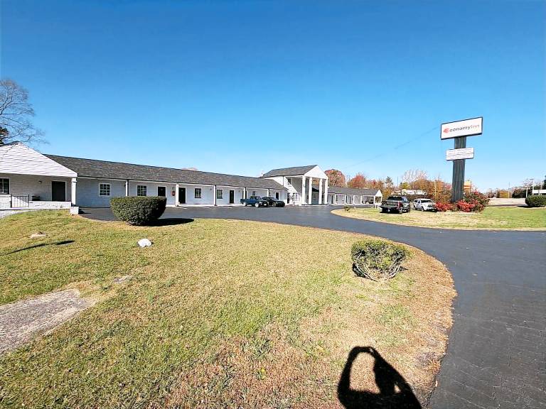 OYO Hotel Economy Inn US-29 Danville — photo 4