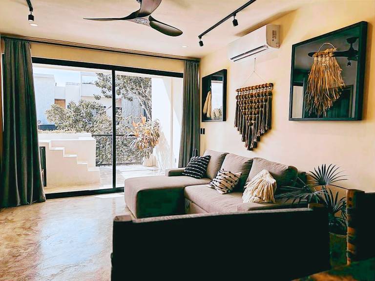 Holiday apartment with pool & terrace — photo 2