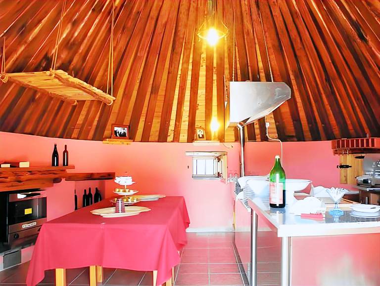 Family-friendly beautiful vacation home with terrace, barbeque & garden | Pet-friendly — photo 2