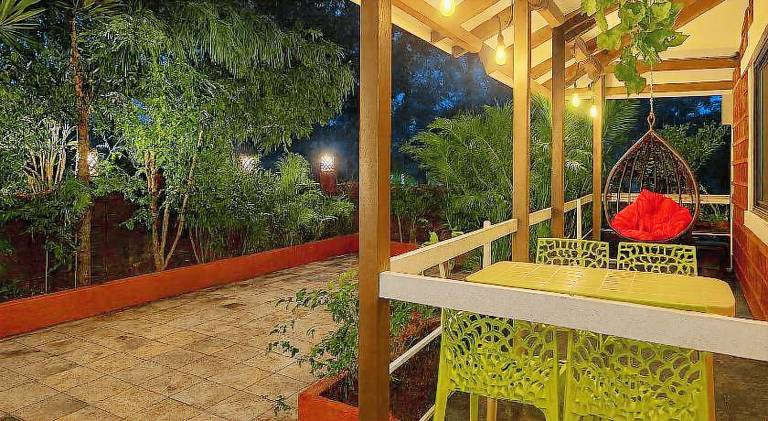 House with grill, pool & garden | Pet-friendly — photo 2