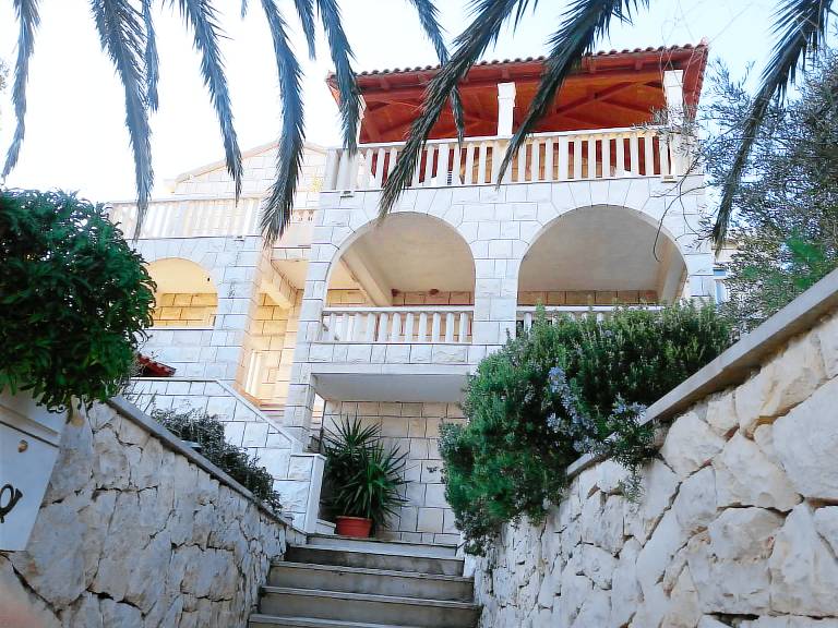 Apartament  Sumartin