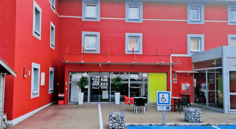 Enzo Hotels Reims Tinqueux — photo 4