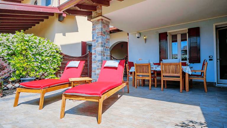 Children-friendly apartment with pool & yard | Garden view | Suitable for remote work | Pets are welcome — photo 4