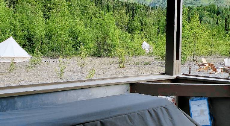 Alaskan Glamping — photo 3