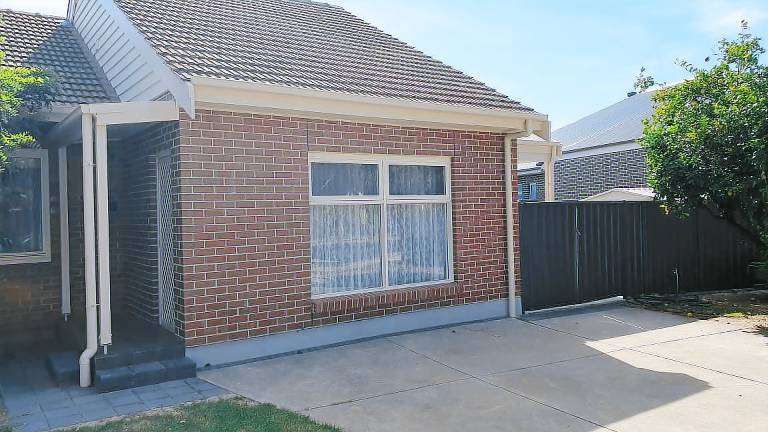 Apartment  West Beach