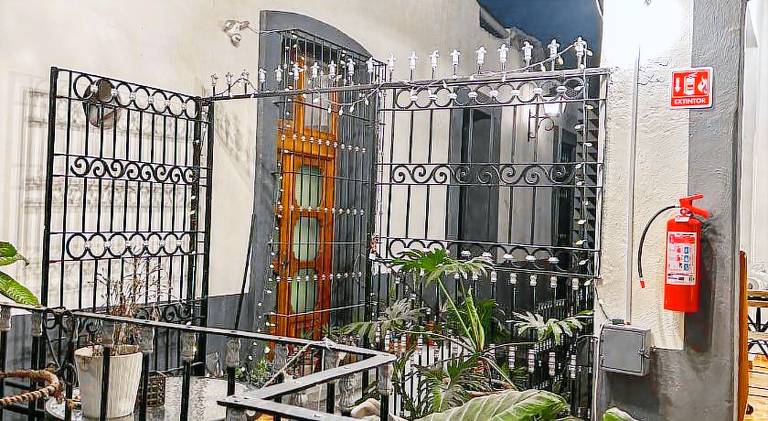 Holiday apartment with terrace & garden — photo 2