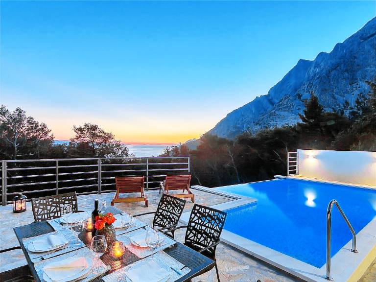 Fully equipped wonderful house with patio & pool | Pets allowed — photo 2