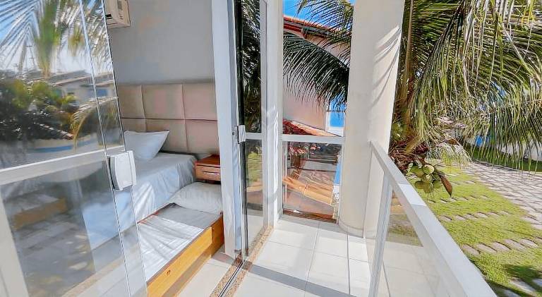 Holiday apartment with sauna, pool & yard — photo 2