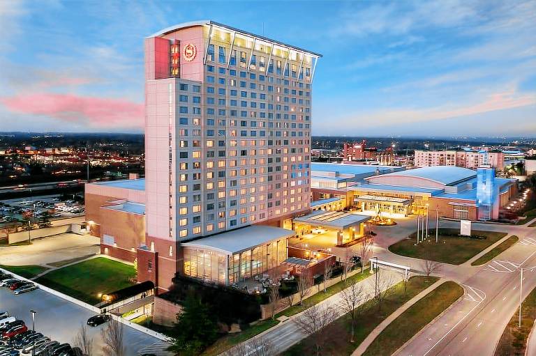 Sheraton Overland Park Hotel at the Convention Center