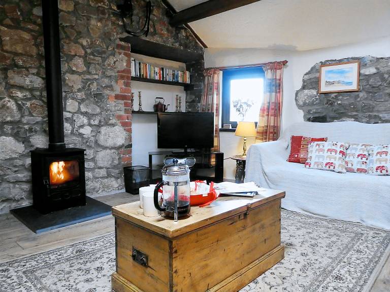 Cottage with barbecue & garden | Beach view — photo 5