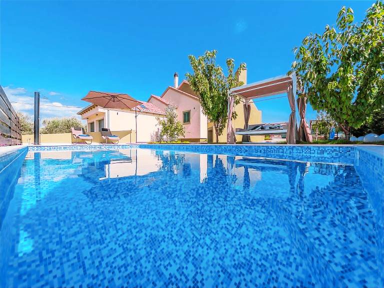 Great Villa Field Hills with sauna and jacuzzi