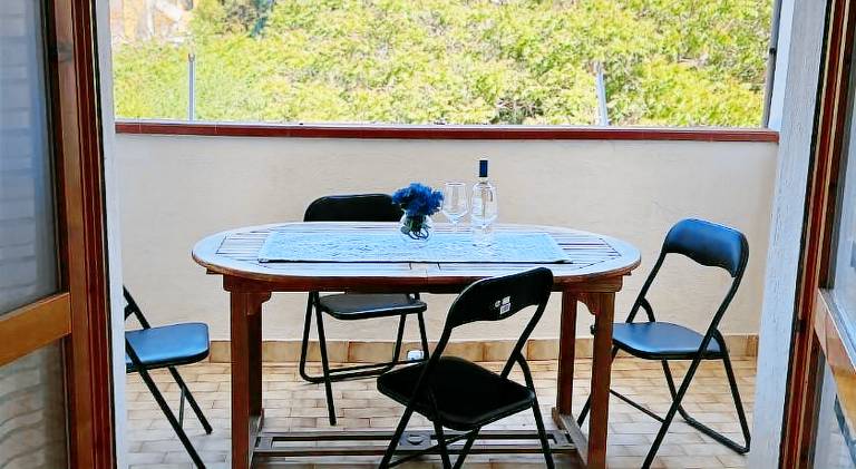 Apartment with 2 rooms for 6 persons — photo 5