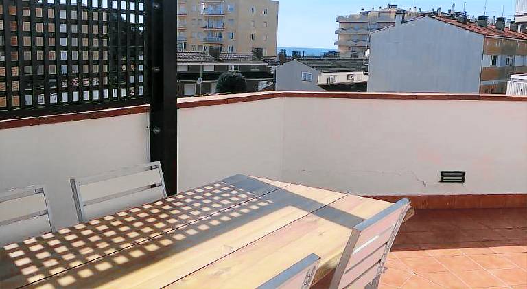 Rental apartment with pool in Santa Susanna