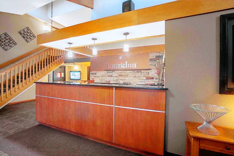 AmericInn by Wyndham Albert Lea — photo 5