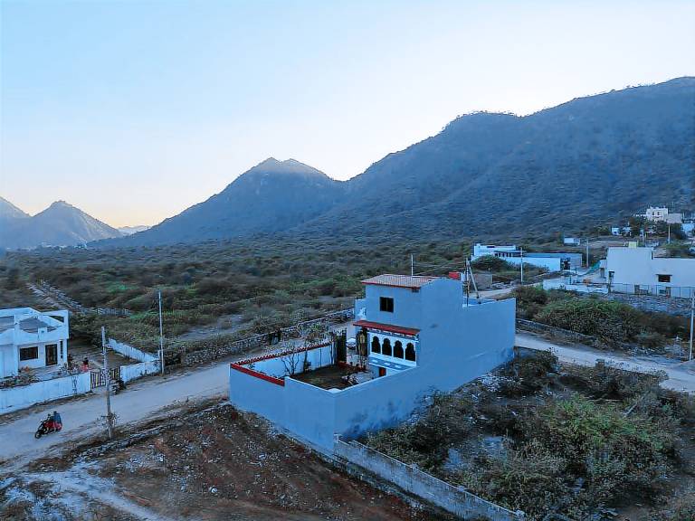 Villa with pool, jacuzzi & garden in Udaipur