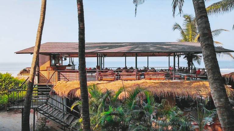 Anahata Retreat Beach Front — photo 3