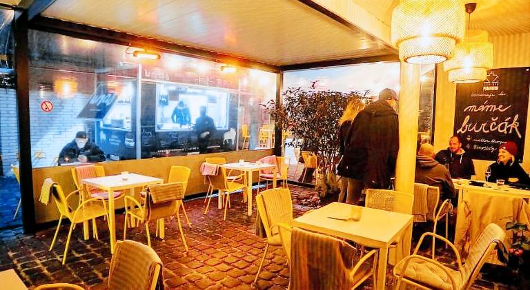 Street Food Possonium Apartments — photo 3