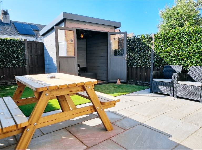 Cottage Colwyn Bay