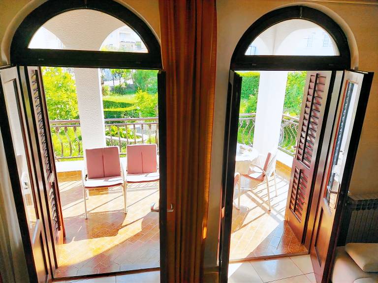 Two bedroom apartment with terrace Palit, Rab (A-15794-a) in Rab