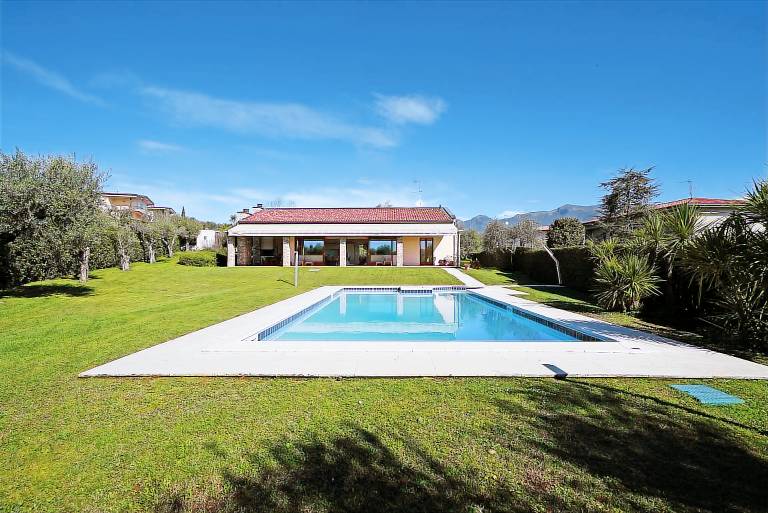 Villa MONIGA del Garda