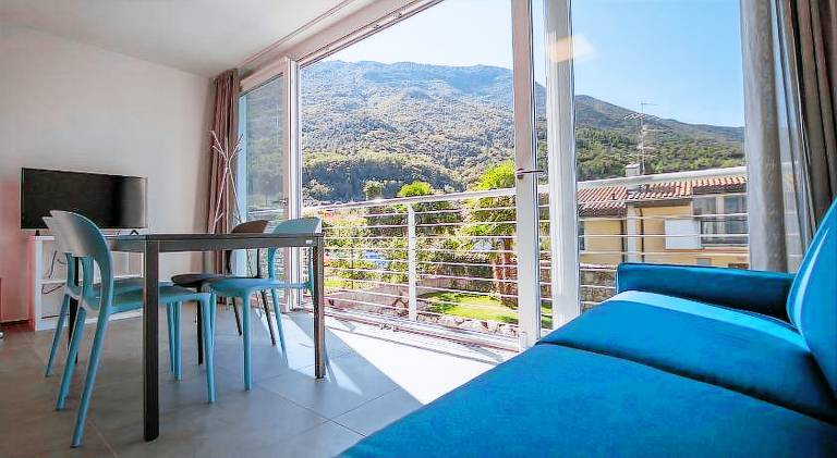 Rental apartment with garden, terrace & private pool — photo 4