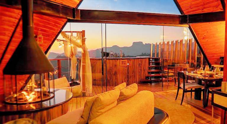 Chalet with hot tub & pool | Dogs allowed — photo 4