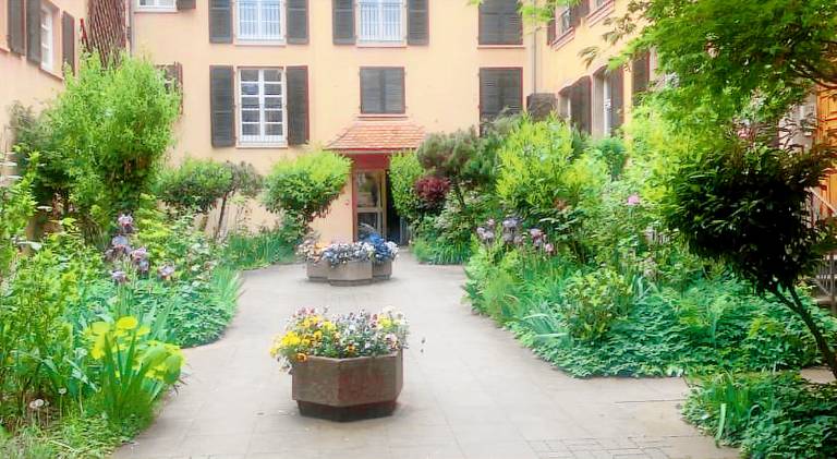 Pleasant holiday apartment with terrace | Good for workation | Pets are welcome in Colmar