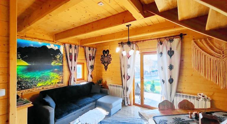 Vacation home with patio, hot tub & garden — photo 2