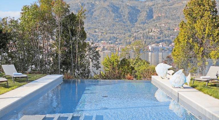 Villa with pool | Pet-friendly — photo 3