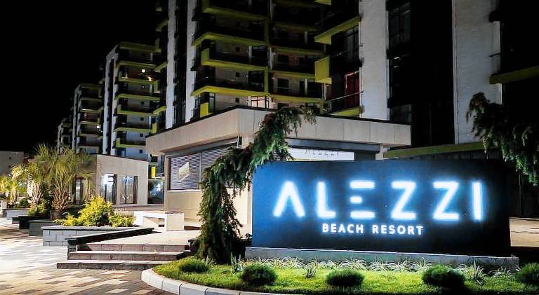 Rental apartment with pool in Constanta