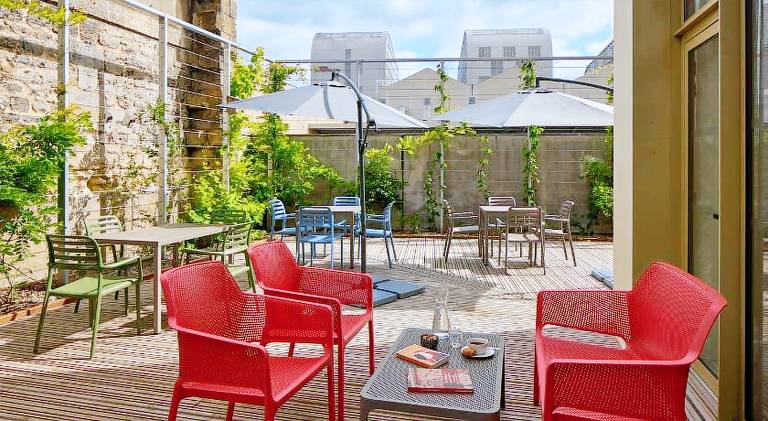 Charming serviced apartment with patio | Perfect for remote work | Pets are welcome — photo 4