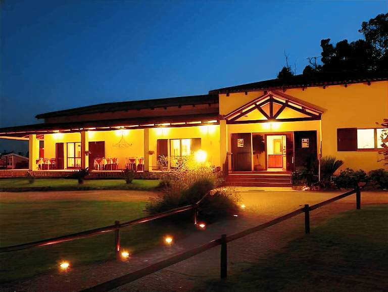 Wonderful farm with pool, yard & barbecue | Pet-friendly in Olmedo