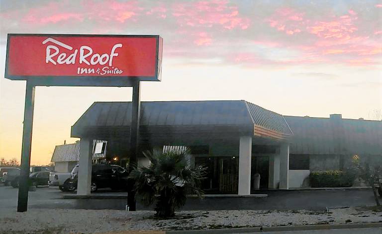 Red Roof Inn & Suites San Angelo — photo 4