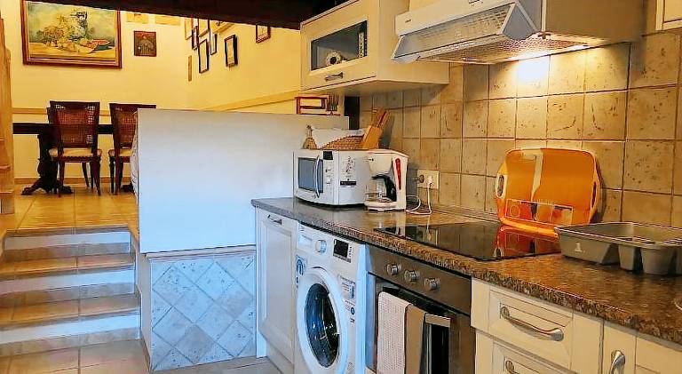 Apartment with 2 rooms for 4 persons — photo 3