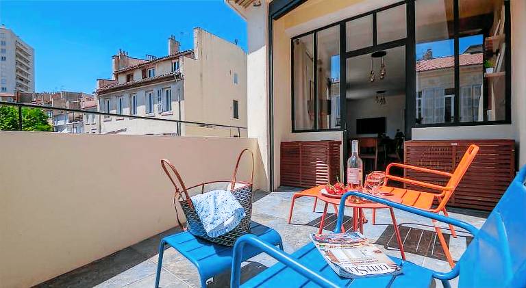 Charming rental apartment with patio | Near Notre-Dame de la Garde | Perfect for remote work | Dogs allowed — photo 5
