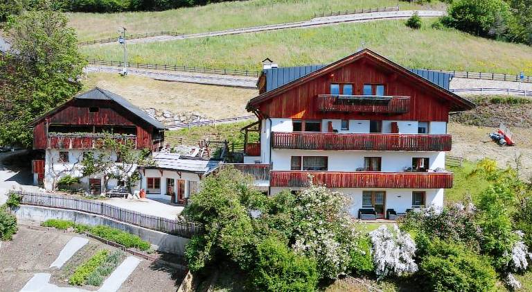 Pleasant farm with garden, patio & BBQ | Pet-friendly in San Martino in Badia