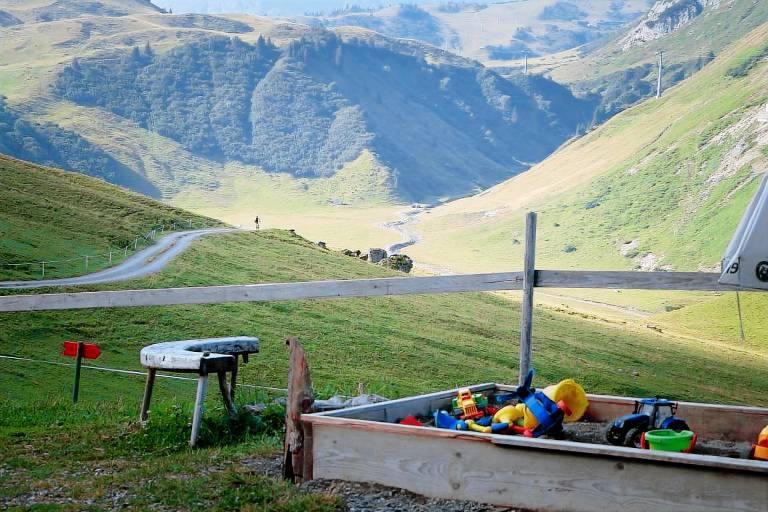Family-friendly holiday apartment with pool, garden & sauna | Lake view | Close to the ski | Suitable for remote work | Pets allowed — photo 4