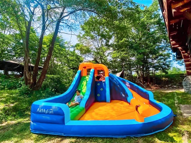 Chalet with jacuzzi, grill & yard | Perfect for remote work | Pets are welcome — photo 5
