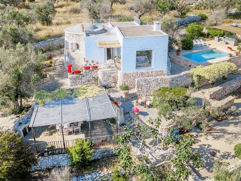 Vacation home with private pool, yard & grill — photo 2