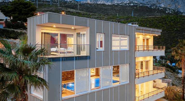 Villa with pool in Podstrana