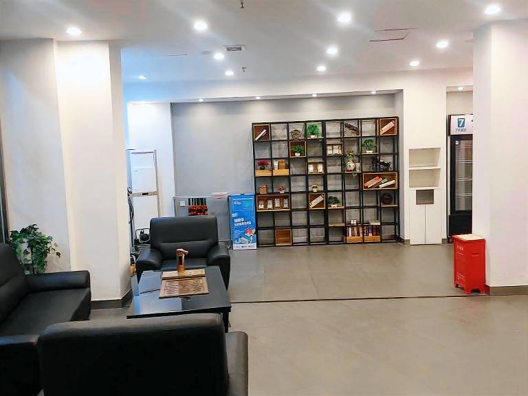 7Days Inn Shenzhen Longgang Nanlian Metro Station Branch — photo 3