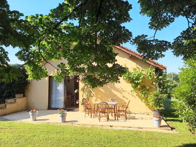 Ferienhaus in Marcillac-Saint-Quentin, Tamniès f&uuml;r max. 2 Personen am Atlantik
