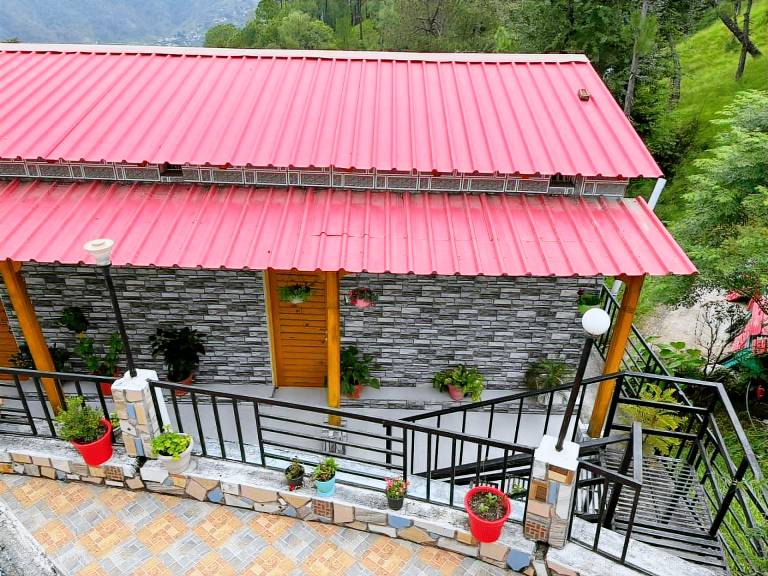 Big villa with yard & terrace | Dogs allowed in Almora